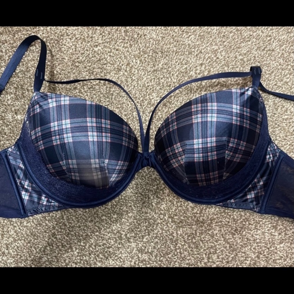 Victoria’s Secret bra